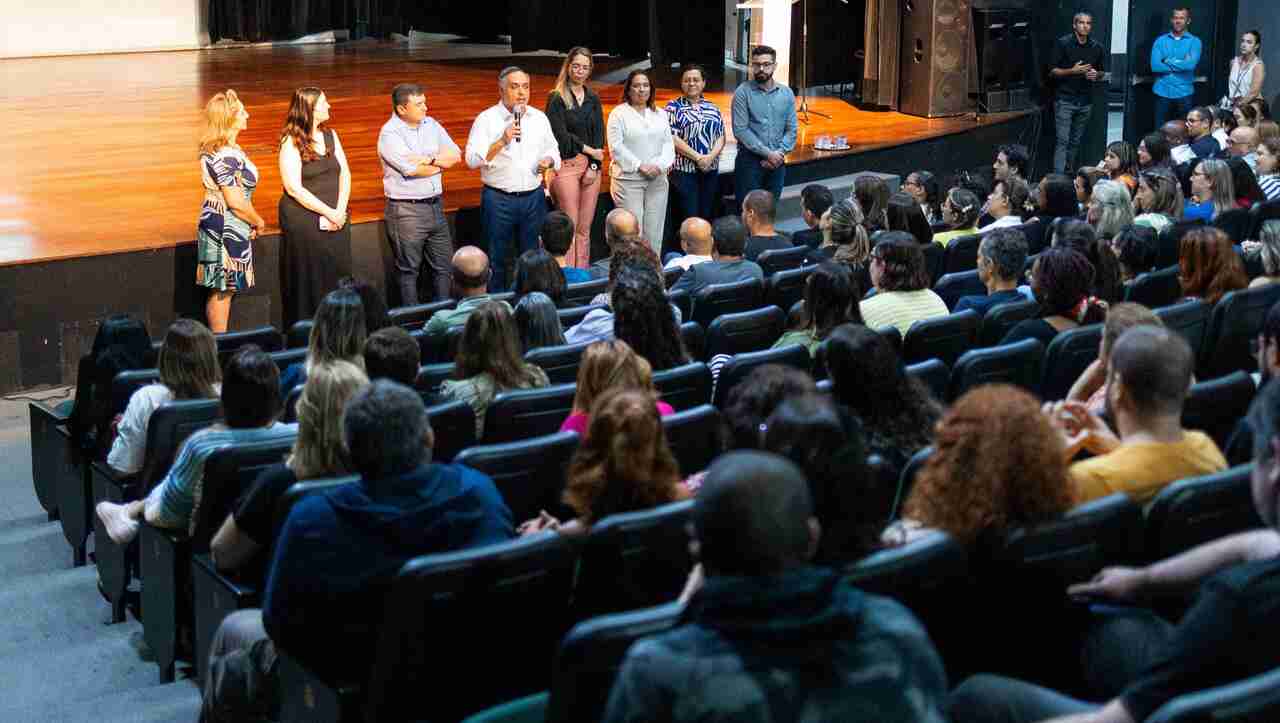 Educação de São Bernardo organiza planejamento pedagógico para início do ano letivo