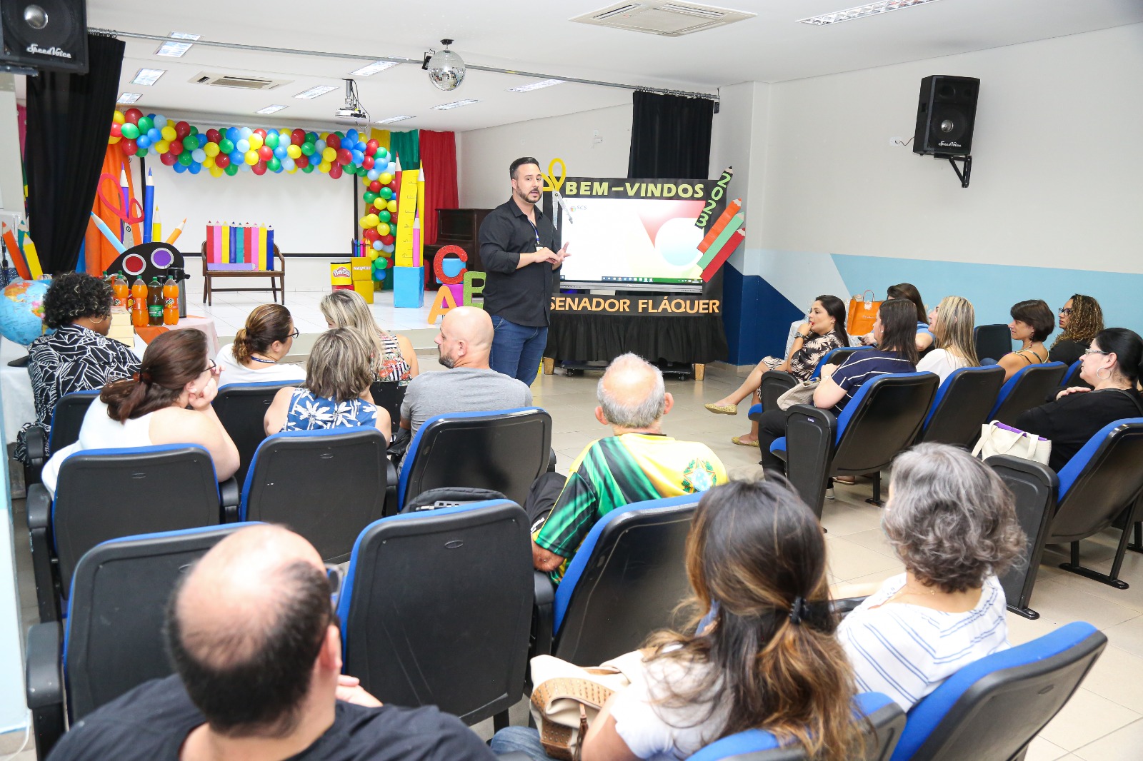 Prefeitura de São Caetano abre vagas de estágio na Educação com bolsa de R$ 1.200