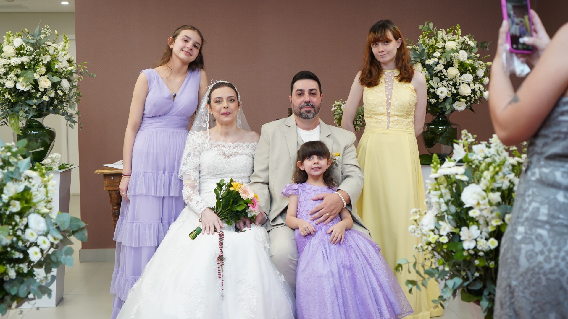 Paciente com câncer realiza sonho de casamento dentro de hospital no ABC