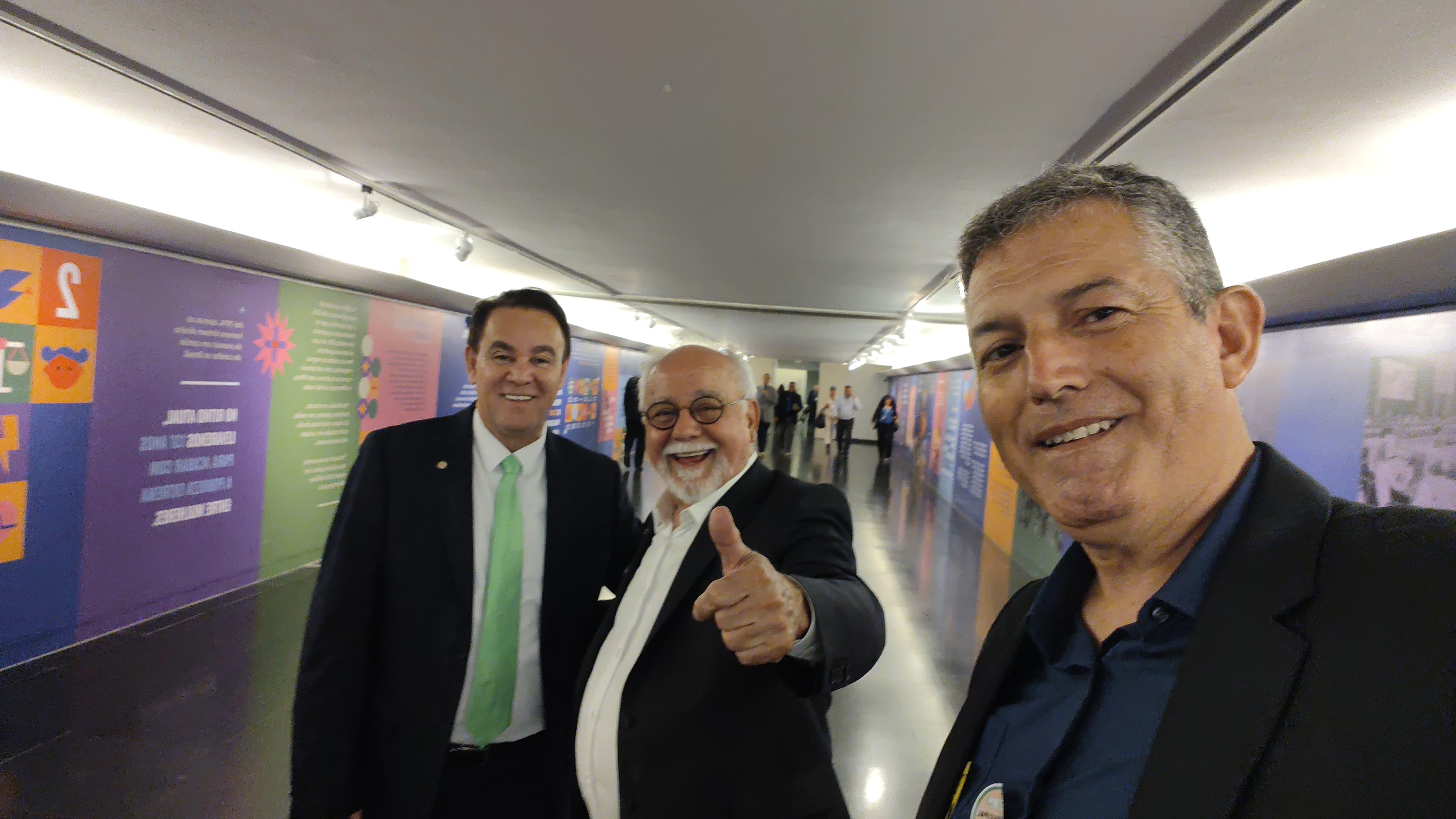 Foto: Entre os visitados por Clovis Volpi está o Deputado Federal Adilson Barroso (PL) - Divulgação PMETRP