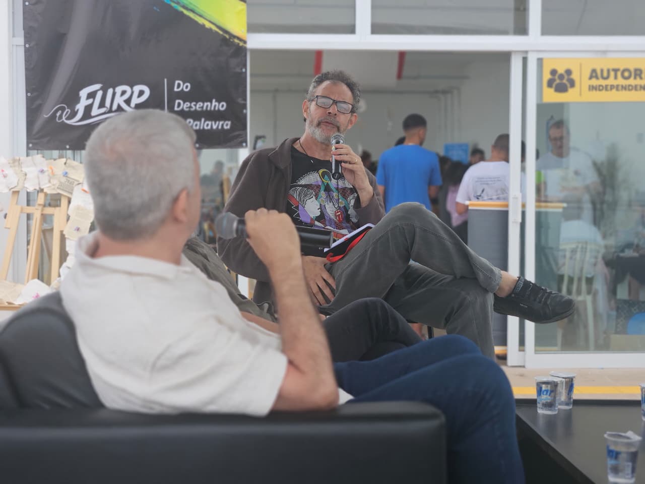 FLIRP encerra com literatura, poesia, quadrinhos e encontro entre autores e leitores