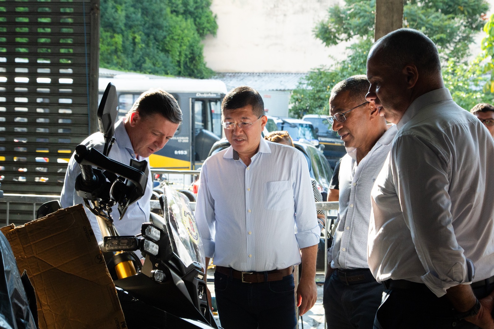 Diadema recebe vans e motos doadas pelo prefeito Ricardo Nunes e o secretário Orlando Morando