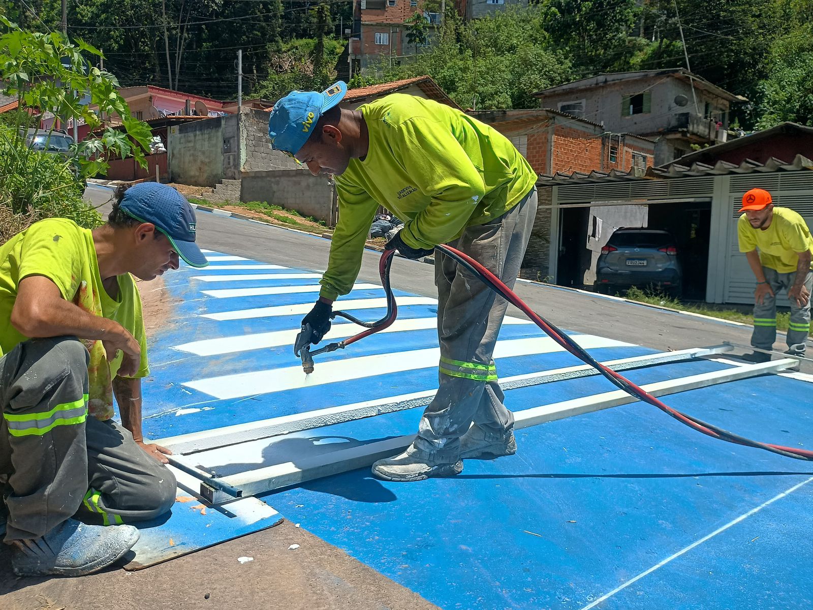 Prefeitura de Ribeirão Pires conclui nova sinalização viária no bairro Nossa Senhora de Fátima