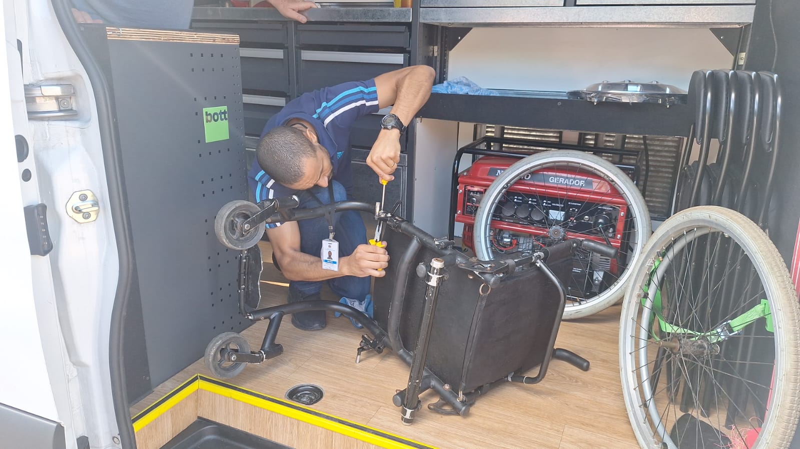 Oficina Ortopédica Itinerante garante mobilidade a cadeirantes de São Bernardo