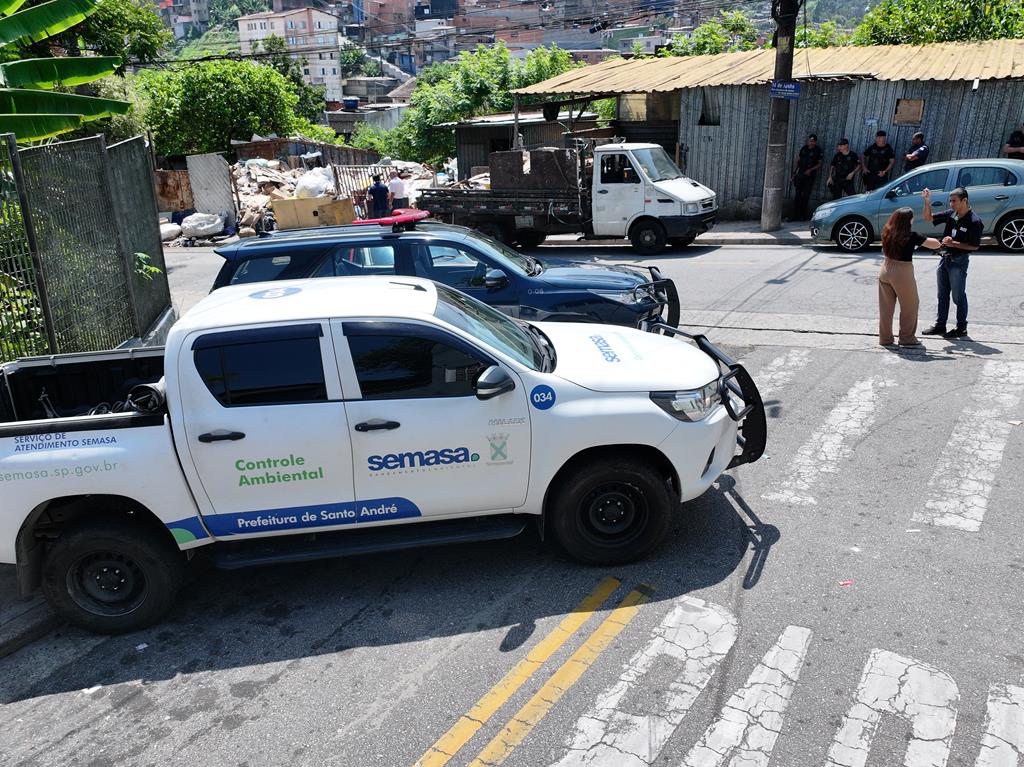 Operação em Santo André interdita comércio ilegal de sucata