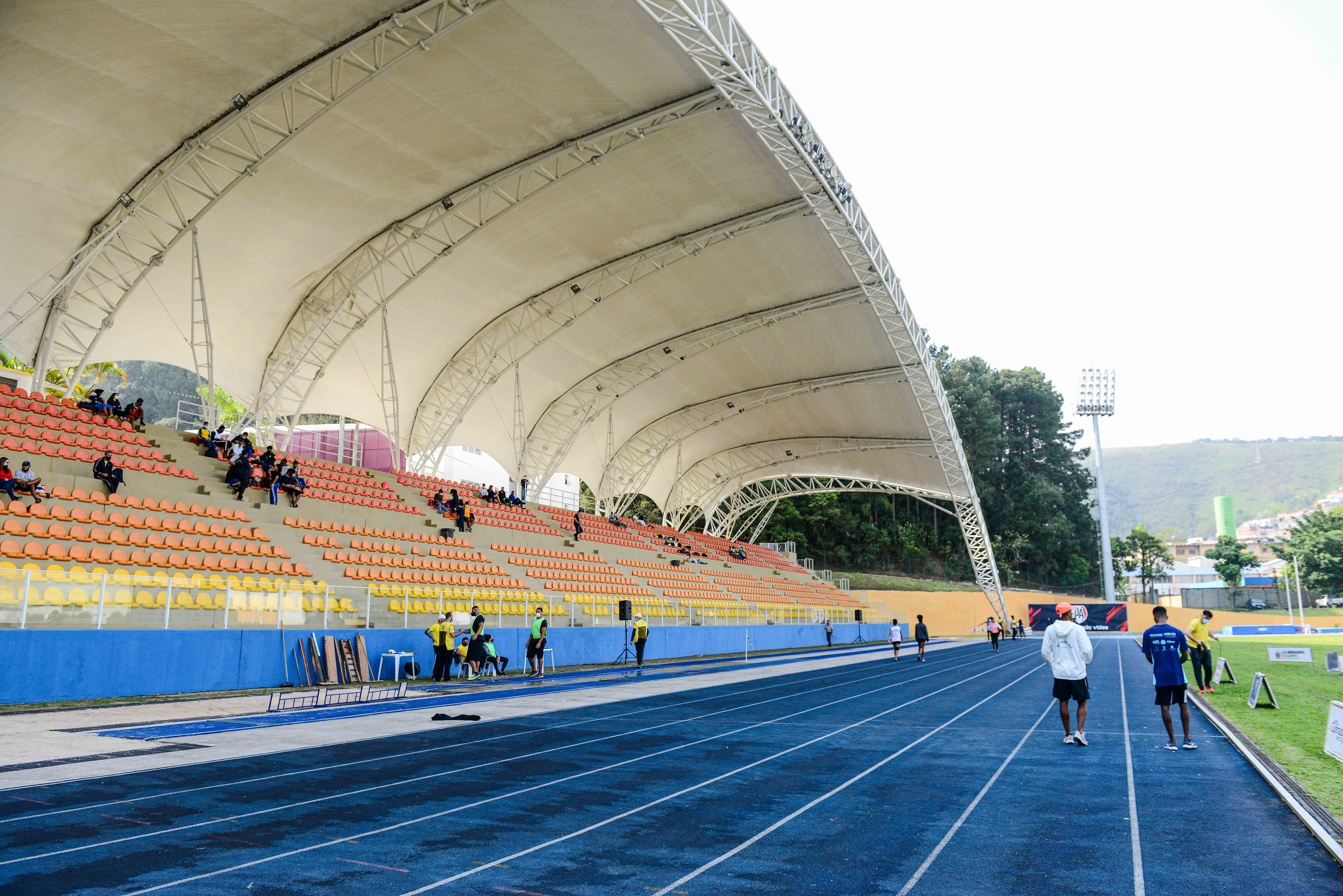 Pista Da Arena Olímpica De São Bernardo Recebe Seletiva Do Atletismo Do ...